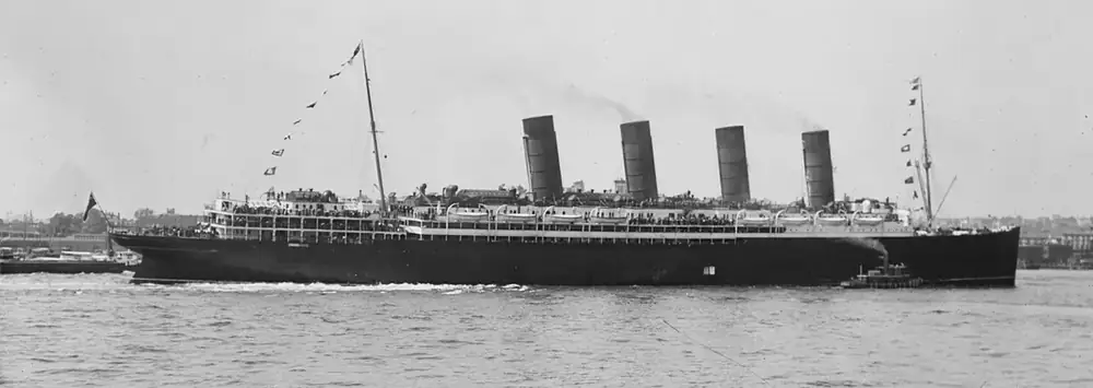 RMS Lusitania arriving in New York.